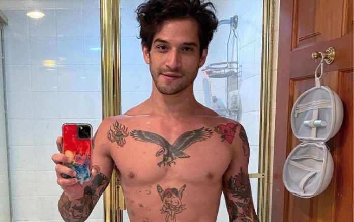 Após mostrar parte íntima em live, Tyler Posey diz que encontrou equilíbrio no OnlyFans