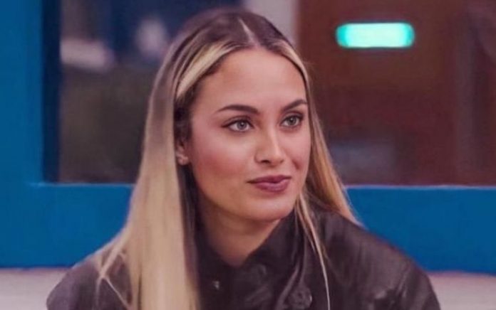 ‘BBB 21’: Sarah é criticada por minimizar pandemia e por dizer que atendeu Boninho em balada