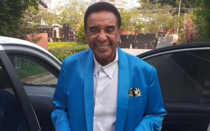 Família de Agnaldo Timóteo desmente piora do cantor, mas diz que não há como prever alta