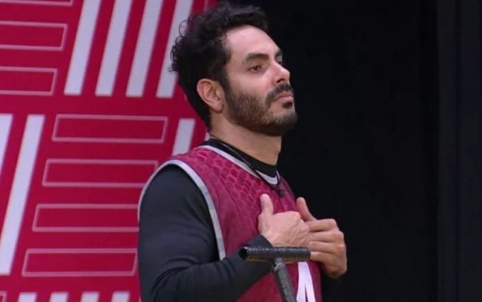 ‘BBB 21’: Rodolffo e Caio são eliminados da prova após o cantor admitir que fez xixi na calça