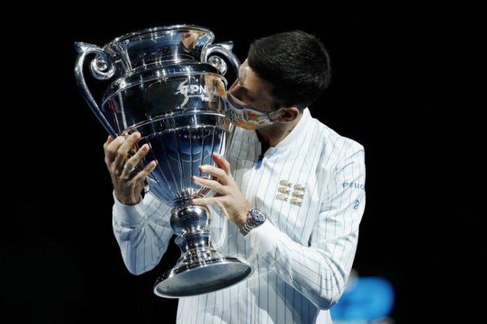 Djokovic bate recorde de Federer e se isola como maior número 1 da história