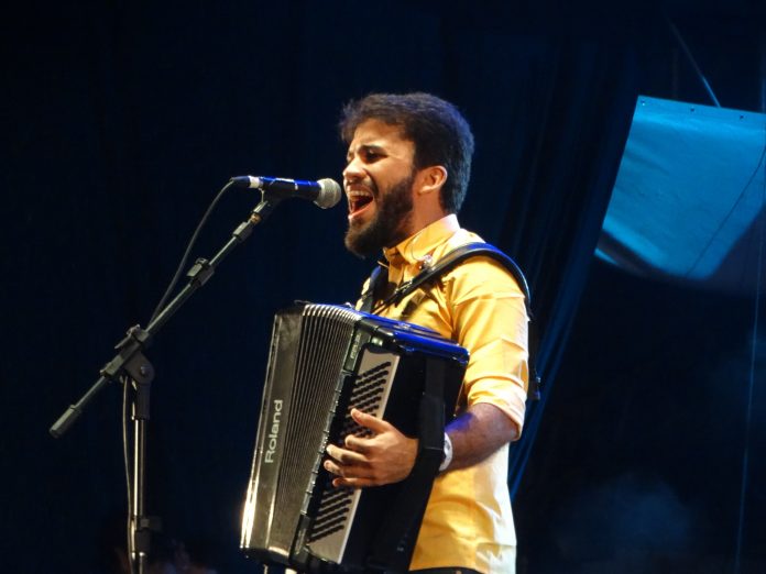 Veja a agenda de lives de artistas da Paraíba neste fim de semana, 19, 20 e 21 de março