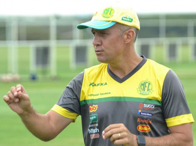 Exclusivo: Eduardo Baptista detalha projeto ambicioso do Mirassol e exalta Palmeiras