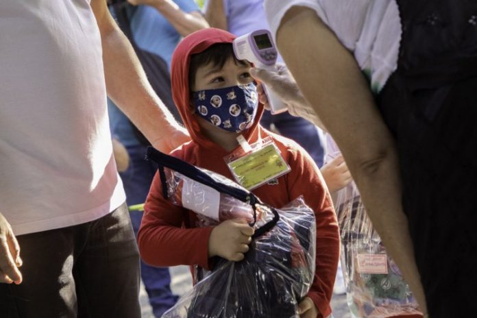 Apesar de necessária, volta às aulas presenciais exige cautela, avaliam especialistas