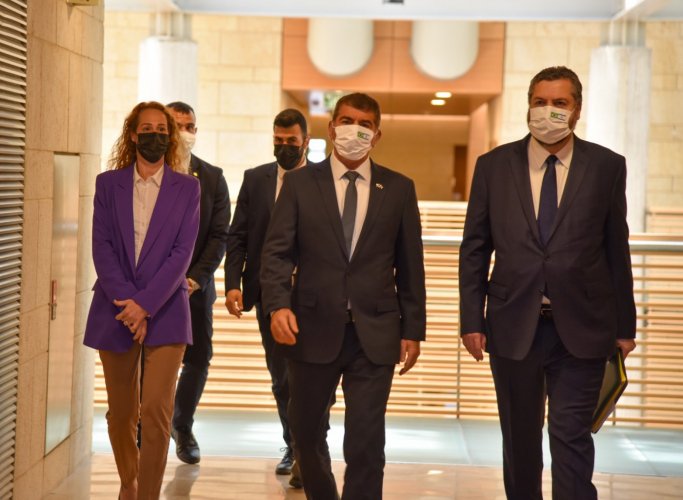 Em Israel, Ernesto Araújo cita parceria para desenvolver remédios de ‘prevenção e tratamento’ da Covid-19