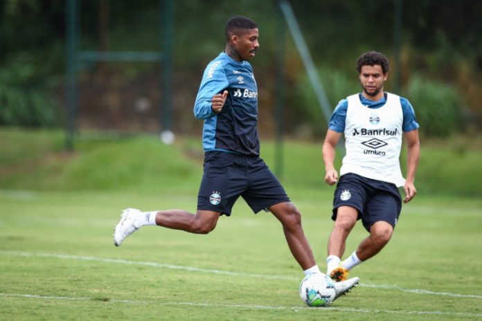 Grêmio faz último treino antes da decisão da Copa do Brasil e pode ter mudanças na escalação