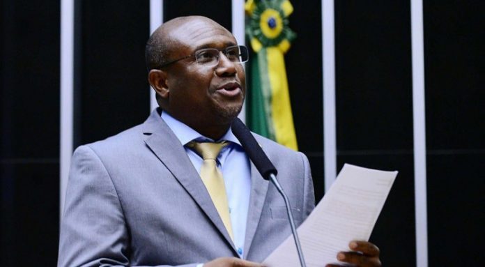 Vereador de Salvador, Irmão Lázaro morre vítima de Covid-19