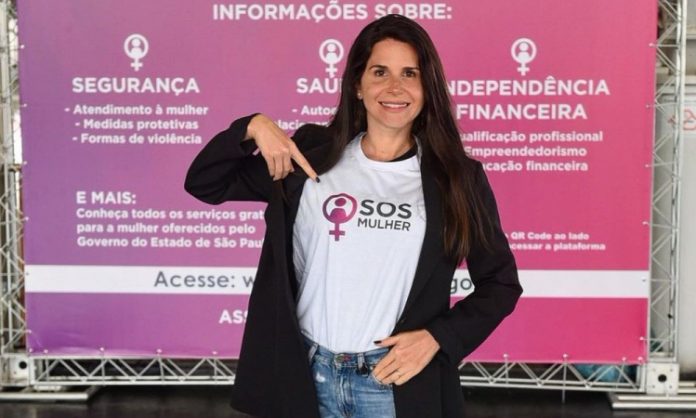Dei à luz no domingo, e na quarta-feira já estava no Palácio dos Bandeirantes para o lançamento do SOS Mulher