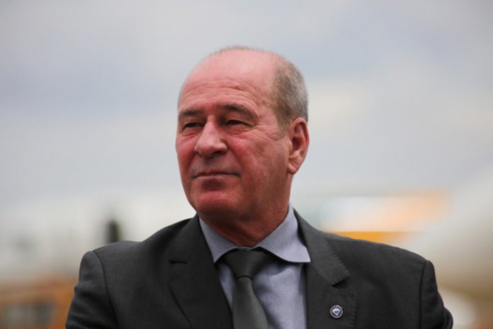 ‘Azevedo já estava em baixa; com saída de Ernesto, Bolsonaro apostou em mexida geral’, diz Marc Souza