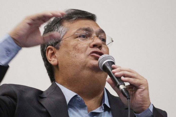 STF envia à Câmara dos Deputados queixa-crime de Flávio Dino contra Bolsonaro