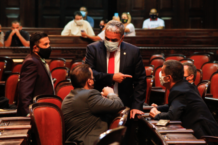 Alerj aprova ‘super feriadão’ de dez dias no Rio de Janeiro