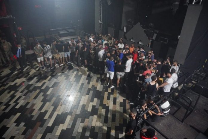 Lockdown em SP: pelo menos 21 foram presos em fiscalizações; festa clandestina foi interrompida na capital