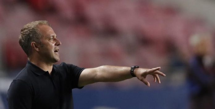 Rummenigge garante que Flick não deixará Bayern para assumir seleção alemã