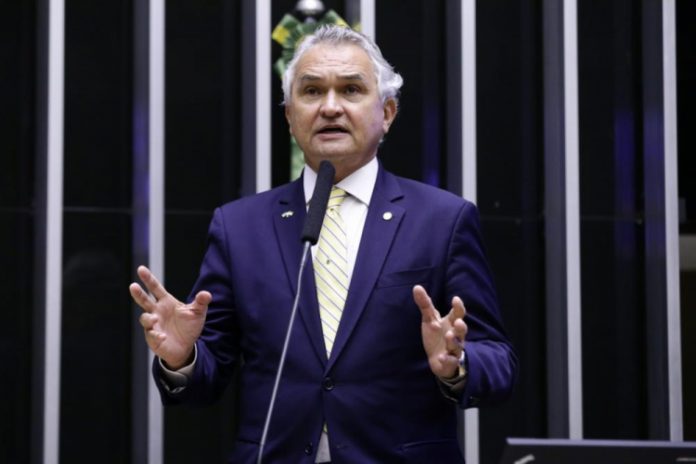 ‘Mudança nos ministérios é poder discricionário do presidente’, diz General Girão