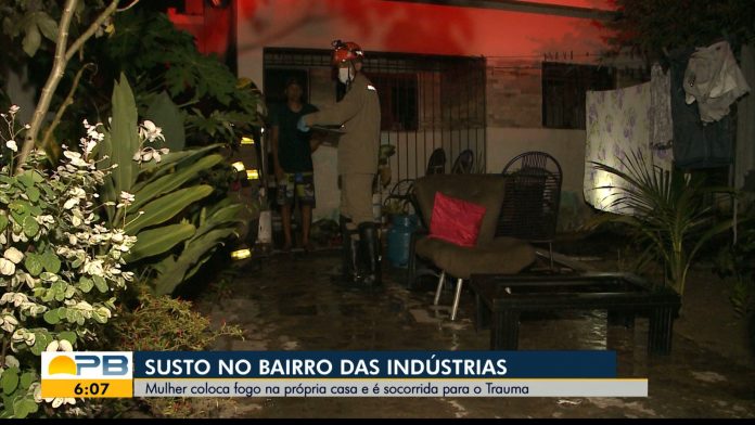 Mulher ateia fogo na casa onde mora, em João Pessoa