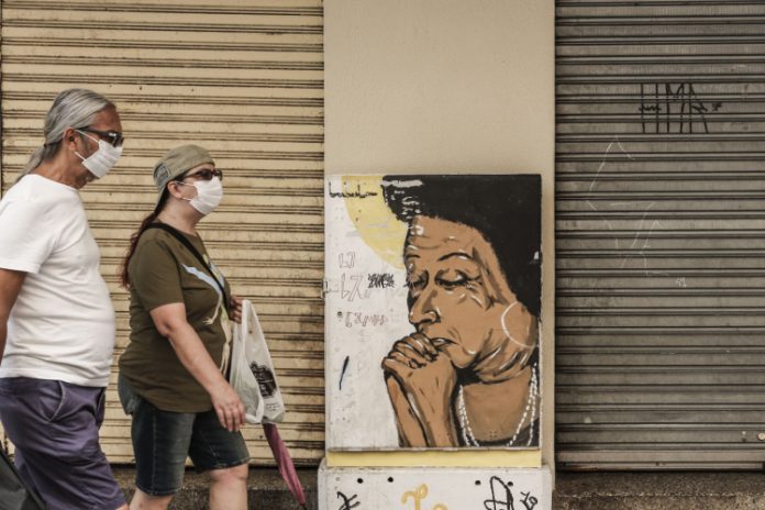 Não é fechando o comércio que vamos salvar quem está na UTI, diz prefeito de Chapecó