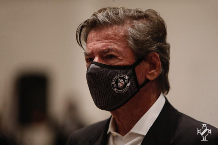 Vasco anuncia reestruturação, demite 186 funcionários e tenta cortar R$ 40 milhões em salários