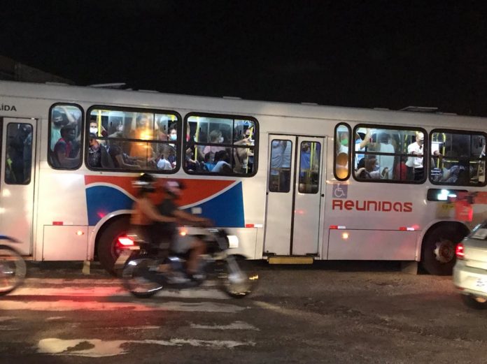 Justiça determina volta de gratuidade para idosos nos horários de pico do transporte público de Natal