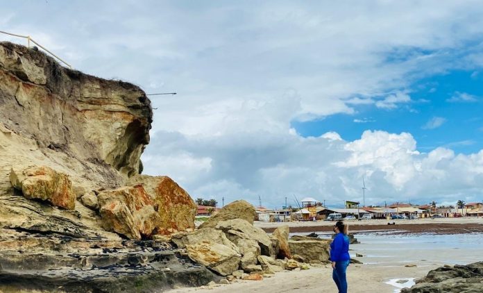 Idema recomenda isolamento de falésia no litoral do RN por risco de desabamento