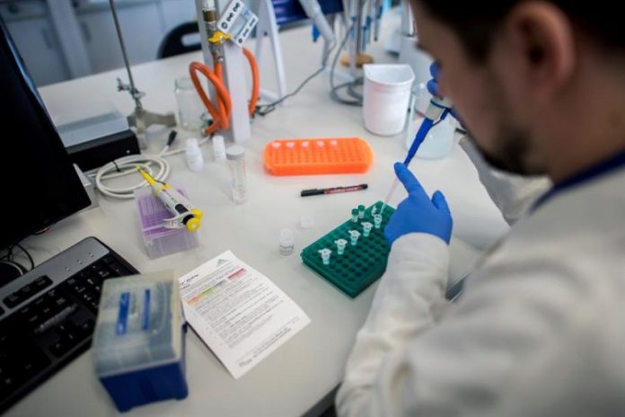 Ex-ministros de Ciência, Tecnologia e Inovações cobram mais investimento em pesquisa no Brasil