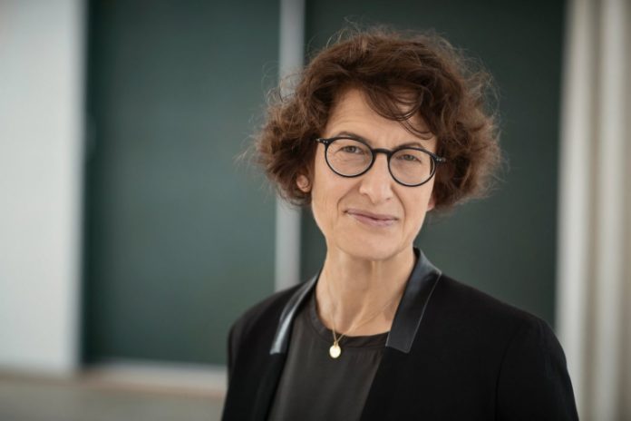 ‘Imunidade é melhor forma de proteção contra super variantes da Covid-19’ diz fundadora da BioNTech