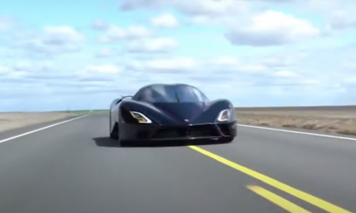 Com 455,2 km/h, SSC Tuatara quebra o recorde mundial de velocidade