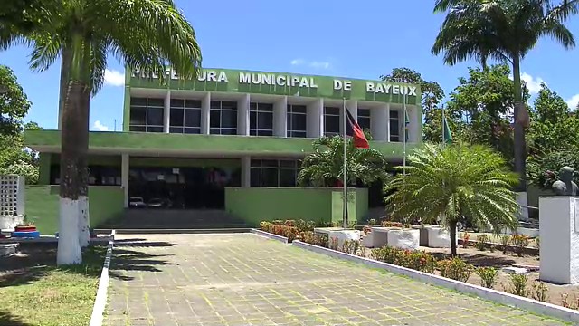 Prefeita de Bayeux, PB, exonera comissionados e prestadores de serviço