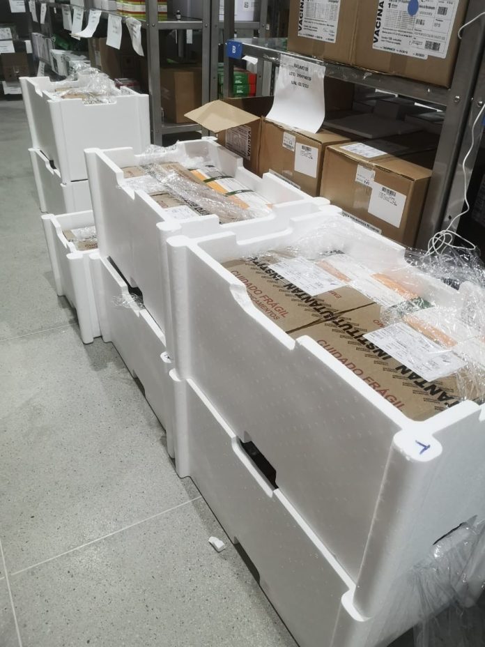 PB recebe 91.150 mil doses de vacina contra Covid-19 e distribui a partir de segunda (22)