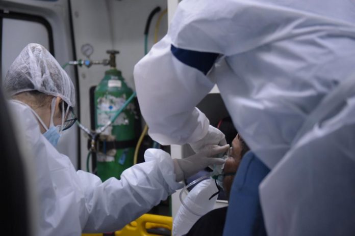 Após superar colapso, Amazonas cede 72 leitos para pacientes de outros Estados