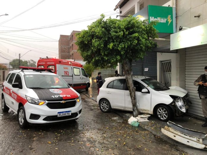 Suspeitos roubam carro de prefeitura com pacientes e são presos, em Campina Grande