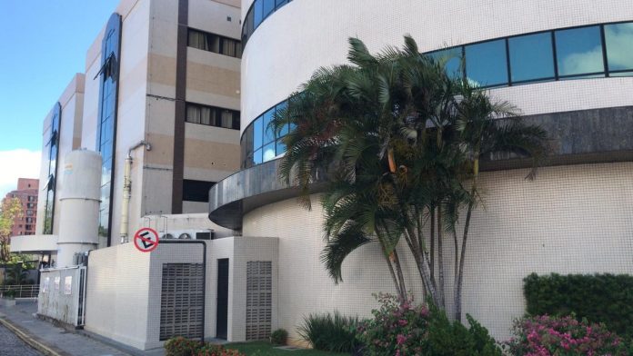 Hospital troca corpos de pacientes mortos por Covid-19 e família enterra pessoa errada em Natal