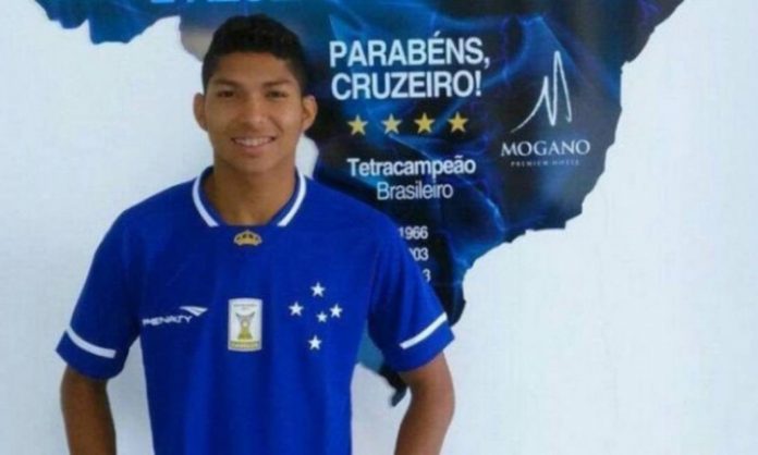 Cruzeiro é absolvido em processo movido pela Fifa que envolvia Rony