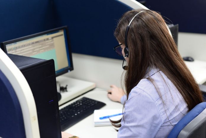 Operadora de telemarketing oferece mais de 600 vagas de emprego em Campina Grande