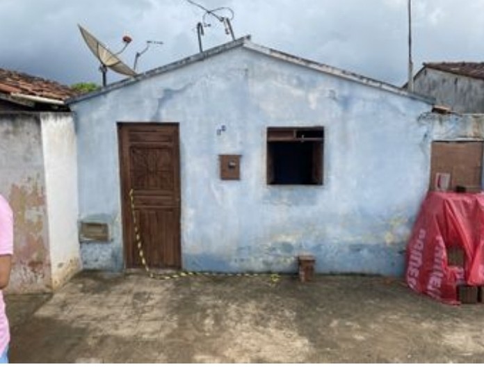 Idoso de 80 anos é encontrado morto com mãos e pés amarrados dentro da própria casa, no Agreste paraibano