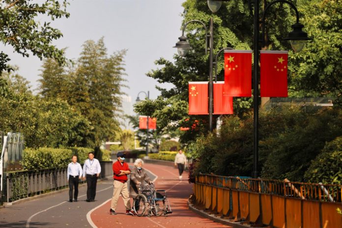 China supera EUA e se torna país que mais aplicou vacinas contra Covid-19