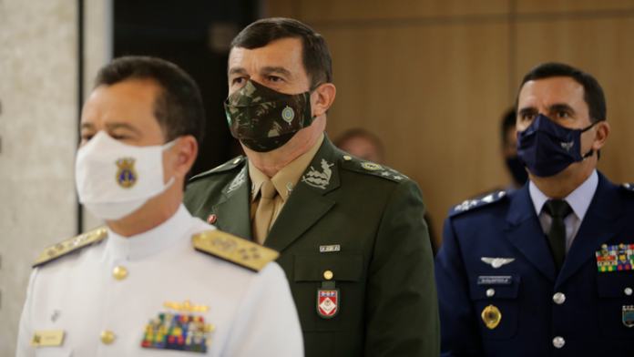 Novo comando das forças armadas divide opiniões entre oposição