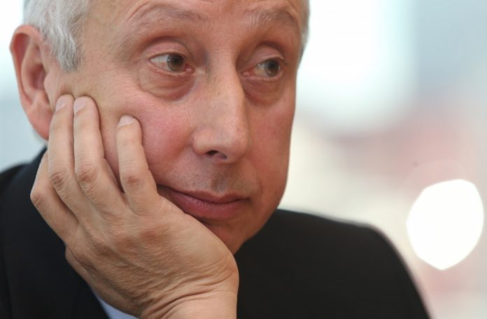 Ex-presidente do BC, Persio Arida defende teto de gastos e lamenta baixo incentivo à ciência