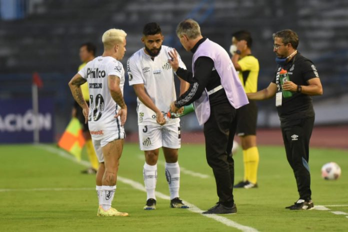 Ariel Holan revela estratégia para vencer o San Lorenzo na Libertadores; confira
