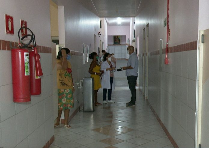 Bebê encontrado em terreno baldio em Lucena, PB, é transferido para UTI