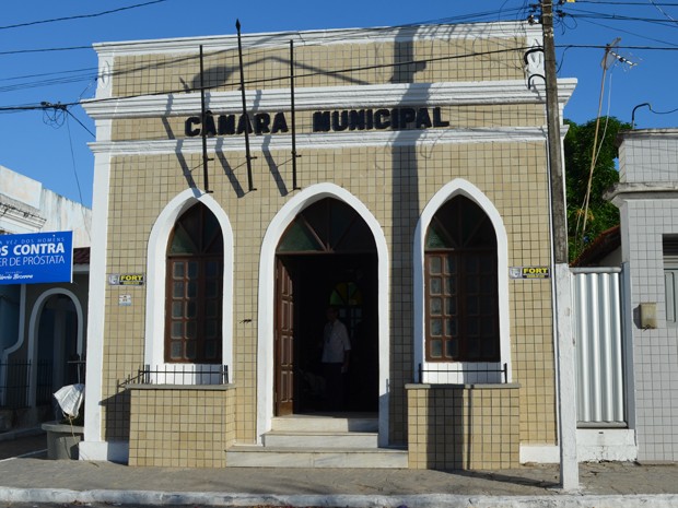 ‘Xeque-Mate’: MP denuncia prefeito e ex-prefeito de Cabedelo, na PB, por desvio de recursos com ‘fantasmas’