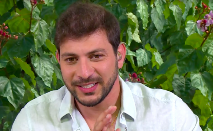 Fora do ‘BBB 21’, Caio pede noiva em casamento, revê Rodolffo e relembra atritos com Juliette