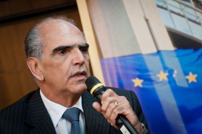 Carlos Abijaodi, diretor da CNI, morre por complicações da Covid-19