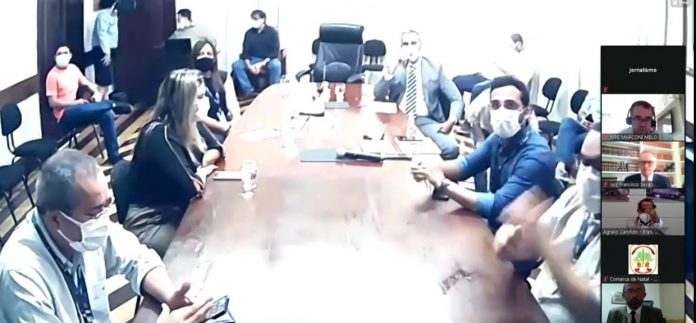 Natal continua sem 100% da frota de ônibus nas ruas mais de um mês após decisão judicial; nova audiência termina sem acordo