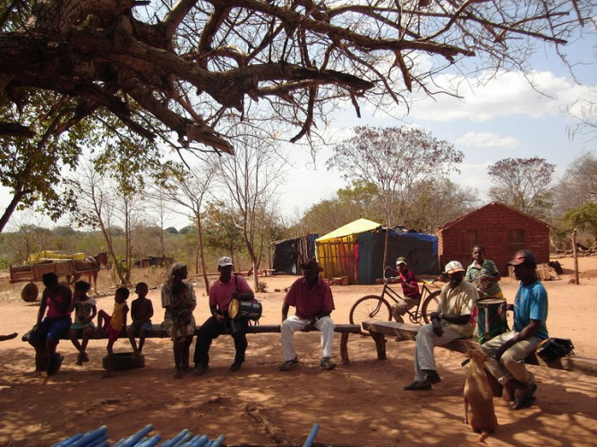 Governo investirá R$ 1,4 bilhões para combater Covid-19 em quilombos