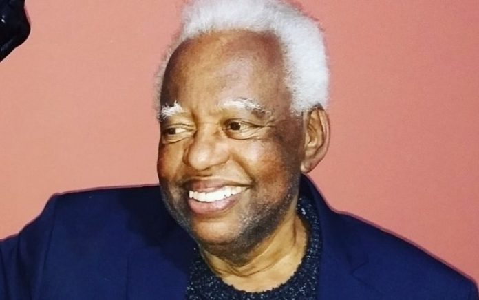 Morre o ator João Acaiabe, intérprete de Tio Barnabé e Chef Chico, vítima da Covid-19