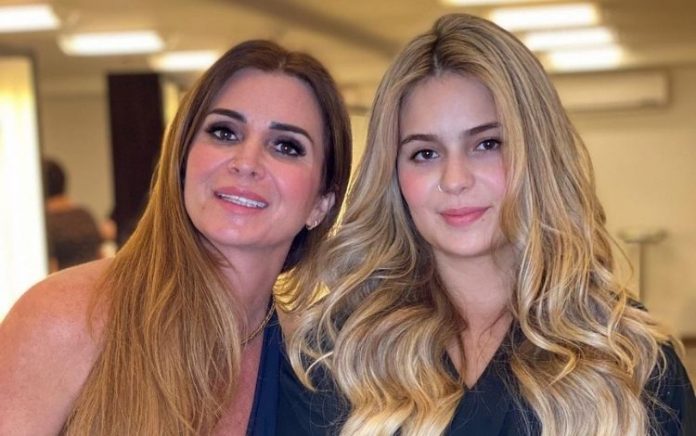 Mãe de Viih Tube, do ‘BBB 21’, sofre com críticas sobre a filha: ‘Coração em pedaços’