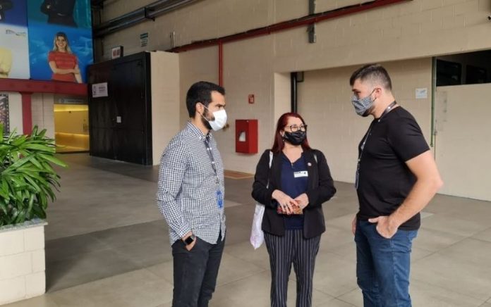 Após teto desabar, sindicato diz que Record TV do Rio não tem condições adequadas de trabalho