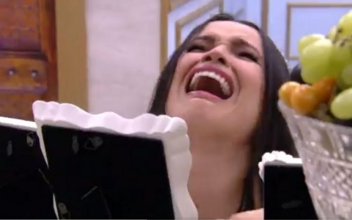 Última líder do ‘BBB 21’, Juliette chora, comemora e tranca quarto com a chave dentro