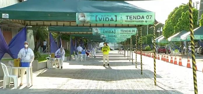 Apenas com vacina de Oxford disponível, Natal tem baixa procura nos drives nesta segunda (26); especialista reforça eficácia