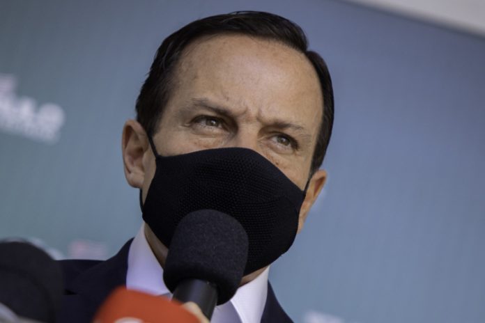 Polícia cumpre mandados de busca e apreensão contra suspeitos de ameaçar Doria